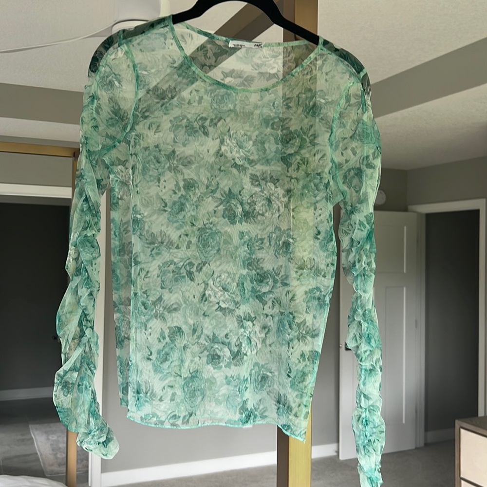Zara Tulle Floral Top 🩵